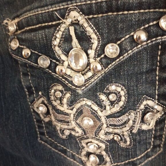 Cato boot cut jeans with embellished front and back pockets mid rise - Picture 4 of 9